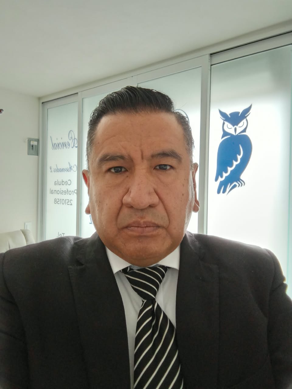 Mtro. Octavio Landa Gutiérrez en su despacho de Almoloya del Río, Estado de México